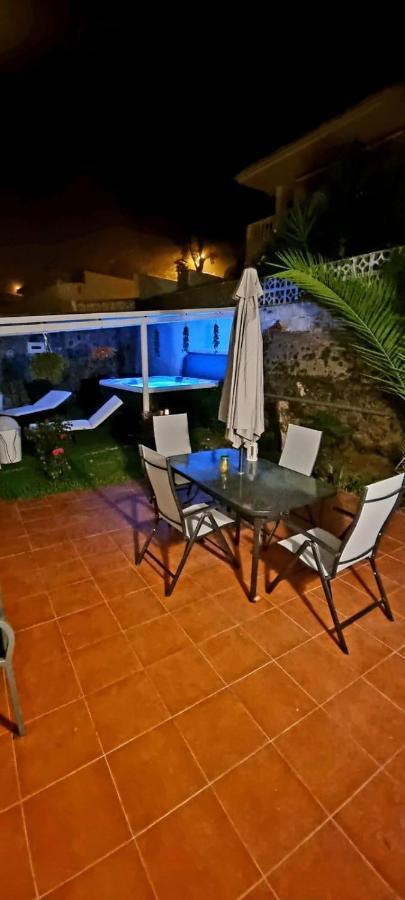 La Casa De Lucy & Karin Holiday home